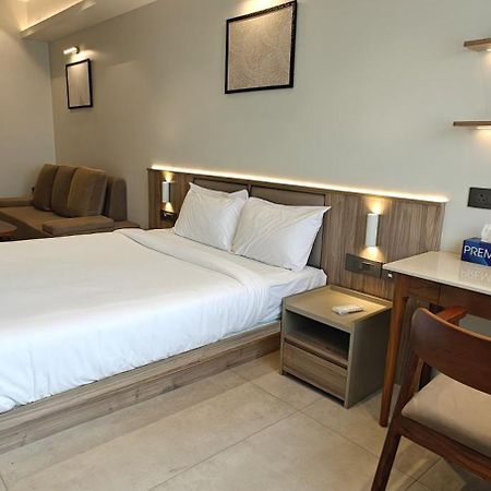 Alite Enclaves Fully Furnished Apartments Thrissur Экстерьер фото